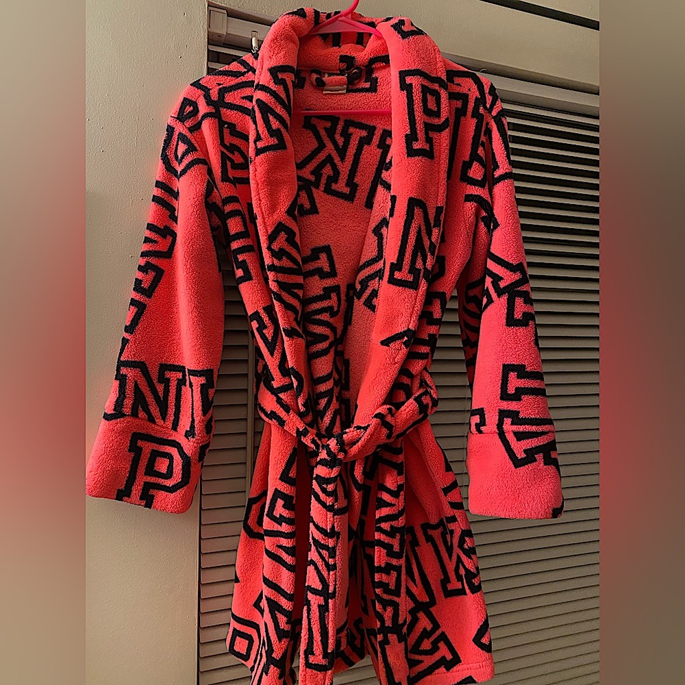 Victoria's Secret PINK bathrobe